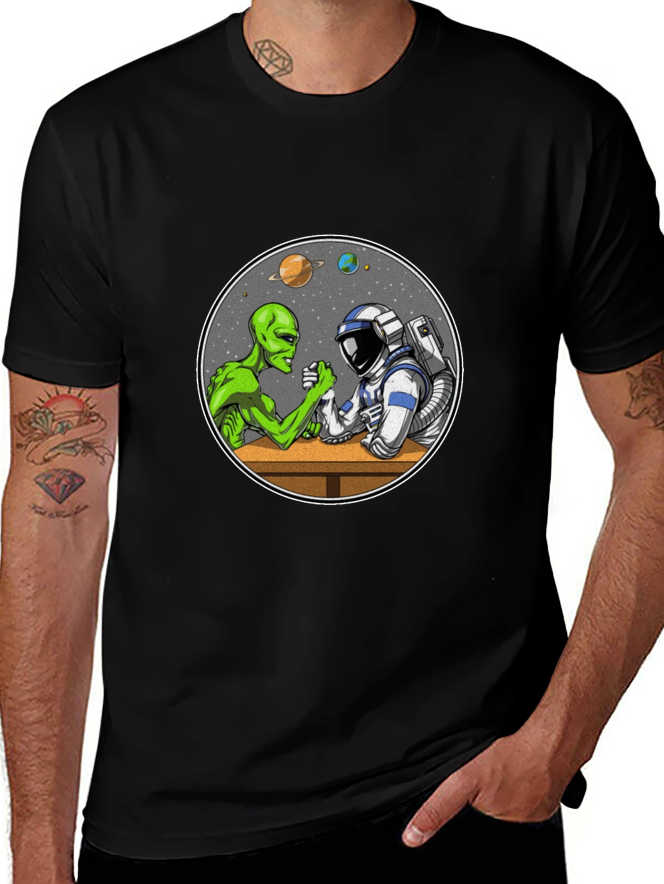 Alien vs Astronaut Arm Wrestle Black T-Shirt